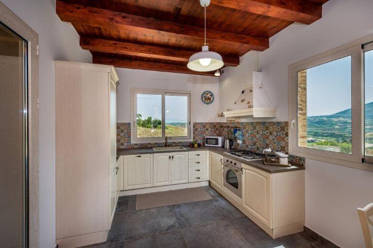 Villa MiRò, stupenda villa con piscina privata Castellammare del Golfo Esterno foto