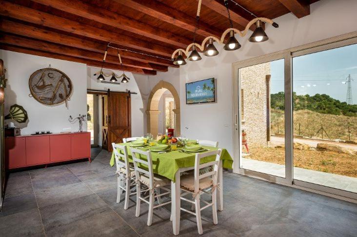Villa MiRò, stupenda villa con piscina privata Castellammare del Golfo Esterno foto