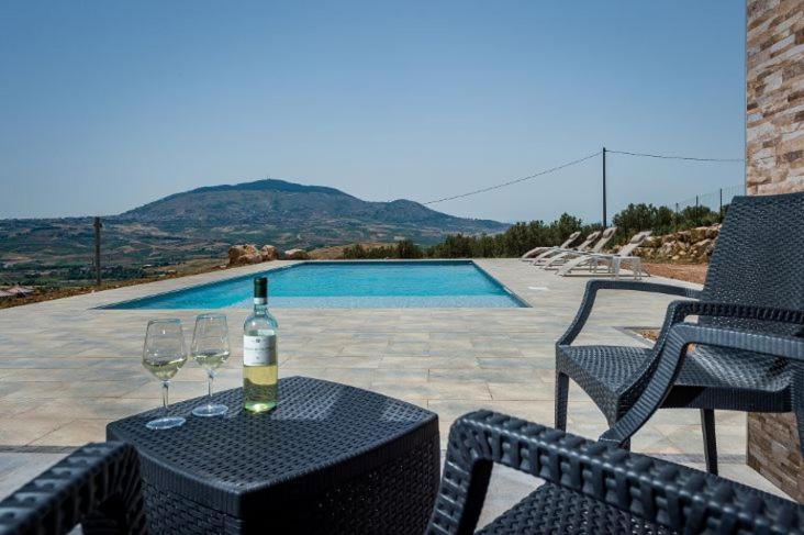 Villa MiRò, stupenda villa con piscina privata Castellammare del Golfo Esterno foto